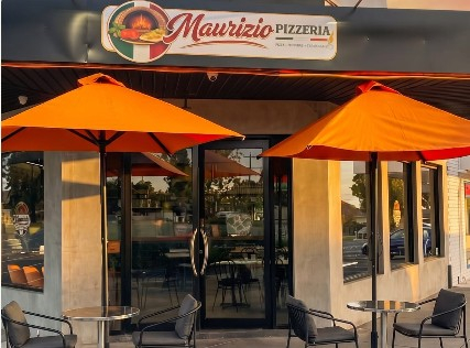 Maurizio Pizzeria storefront